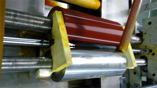 Oil-resistant rubber roller